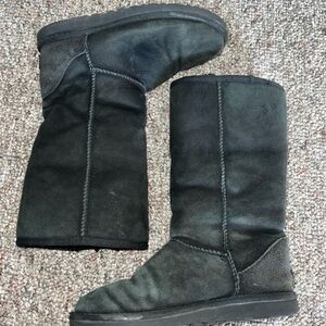 UGG Black classic Tall boots  •Authentic• size 5​